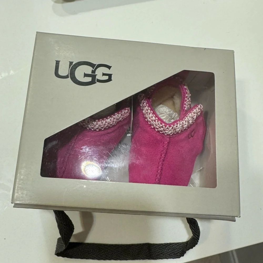 Ugg Hot Pink Tasman Baby Booties.